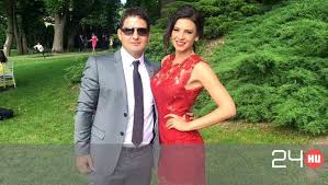 A kétévente megtartott hagyományőrző eseményt a bihari népművészeti egyesület, a hagyományok háza és a. Allitolag Valsagban Van Hajdu Peter Es Sarka Kata Hazassaga 24 Hu