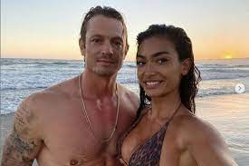 Kinnaman is known internationally for his television roles as detective stephen holder in amc's the killing, takeshi kovacs in the first season of. Look Joel Kinnaman Engaged To Model Kelly Gale Upi Com