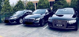 1 Chauffeur Car Service In Melbourne Chauffeur Link Melbourne In 2020 Luxury Car Hire Car Rental Service Chauffeur