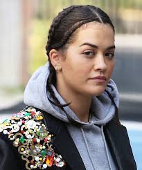 Rita ora pop stars go make up free 33 beautiful au naturale. Rita Ora S Dark Brown Hair Makeover Pics Hollywood Life