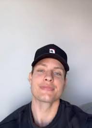 feeling alone and invisible in life