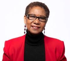 Kasandra James's Instagram, Twitter & Facebook