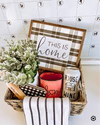 June 19, 2019 at 9:44 pm. Closing Gift Basket Closing Gift For Buyers Closing Gift Welcome Home Gifts Real Estate Gift Basket Realtor Closing Gifts Baskets