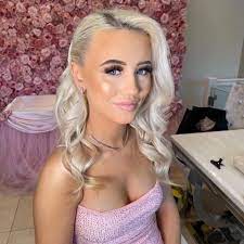 Rebecca cooke and phil foden live a beautiful house in manchester. Man City Star Phil Foden 20 Reveals He And Childhood Sweetheart Are Expecting A Second Baby