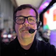 Chris Burpee's Instagram, Twitter & Facebook