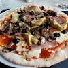 Quando si prepara una pizza fatta in casa, è importantissimo un buon condimento, e in ovviamente ciascuno può avere un proprio modo di condire le pizze, magari alcune persone preferiranno la sola polpa di pelati san marzano frullata, da condire al momento sulla pizza, io invece vorrei parlarvi del. Https Encrypted Tbn0 Gstatic Com Images Q Tbn And9gcsy C11fyyanpfi 79akm4wte8wvtgwhauzjfm717nijlhtxfv3 Usqp Cau