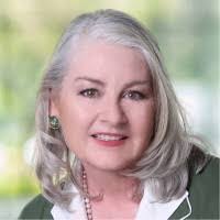 Laurie Judd's Instagram, Twitter & Facebook