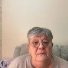 Growing up in M/c my dad a Scot, mum Irish, oldest of 4 kids , we were  friends of an Irish family, the Holdens who also had about 4 kids, eldest  Patricia.