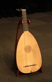Alat murik ini merupakan alat musik perkusi populer di minangkabau. Lute Wikipedia