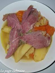 Faire chauffer l'huile d'olive dans une cocotte en fonte. Potee A La Palette De Porc Demi Sel Et Ses Legumes