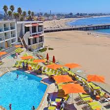 A santa cruz favorite for surfing, sunsets and the freshest seafood, the dream inn is a beloved local landmark on the historic beach boardwalk. Santa Cruz Dream Inn Groupon