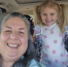 Can shredded cheddar cheese be stored in the freezer?