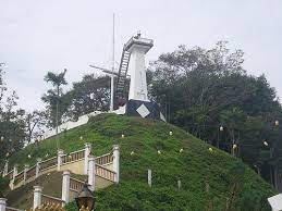 Bukit puteri is located near to istana maziah, one of terengganu's palaces, the general post office, and pasar payang, the main market of kuala terengganu. Bukit Puteri Lighthouse Lighthouse Terengganu Kuala Terengganu
