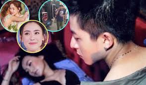 Một tháng sau, cô tiếp tục nhận được tin nhắn gạ tình từ ngôi sao hong kong. Scandal áº£nh GiÆ°á»ng Chiáº¿u Cháº¥n Ä'á»™ng NÄƒm Nao Xá»© Cáº£ng ThÆ¡m Nam Chinh Buon Dep Sá»­a Xe Náº¡n Nhan Chao Ä'áº£o Nhiá»u NÄƒm Má»›i Láº¥y Láº¡i Sá»± Nghiá»‡p