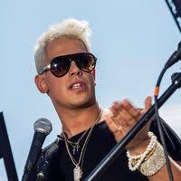 Surprise! Troll King Milo Yiannopoulos Is a Hit With The Trump Set
