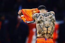 He has a tattoo on his left arm that is a tribute to his grandfather, who passed away before his 15th birthday. Memphis Depay Memphis Depay Memphis Depay Tattoo Back Tattoo