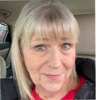 Paula Malone's Instagram, Twitter & Facebook