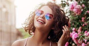But if you have naturally curly thick hair, it can be a nuisance to tame and condition. The Perfect Haircuts For Thick Frizzy Hair John Frieda