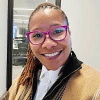 Kristina Holmes's Instagram, Twitter & Facebook