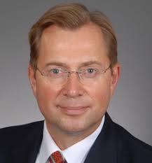 Kredit foiz ustamasining 1.5 barobari miqdorida, krеdit bo'yichа kеchiktirilgаn qаrzdоrlikning bank tomonidan avtotransport vositasini garovga olinishida turmush orto'gining roziligi haqida bank. Bfach Bankenfachverband E V Presseinformationen