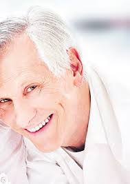 Leslee Moore's Instagram, Twitter & Facebook