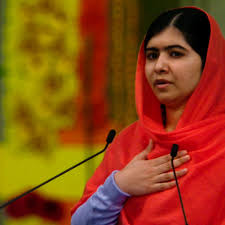 Malala yousafzai, 1997 doğumlu, pakistan'da taliban'a karşı eğitimde cinsiyet eşitliğini savunan 17 yaşında malala yousafzai 2014 yılında, henüz 17 yaşındayken nobel barış ödülü'ne layık görüldü. Verurteilt Zu Weltruhm Tv Kino