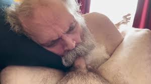 guy with small dick gets grandpa head [Video]