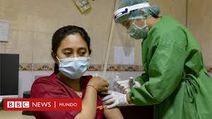 Distribution of pfizer and biontech's vaccine, as well as moderna's shot is directed by the federal government. Vacuna Contra El Coronavirus La Inusual Estrategia Del Pais Que Esta Vacunando Primero A Los Jovenes Y No A Los Ancianos Contra La Covid 19 Bbc News Mundo