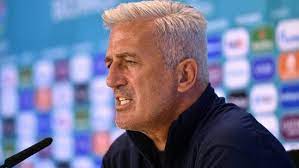 Selektor fudbalske reprezentacije švajcarske vladimir petković produžio je ugovor i vodiće tu ekipu bar do kraja evropskog prvenstva 2020. T1rrvazxrzye4m