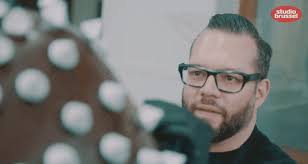 Find alex agnew discography, albums and singles on allmusic. Alex Agnew Gif By Studio Brussel Find Share On Giphy