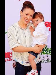 Nachdem ihre erste ehe mit sänger. Pin Von Mary Smith Auf Alyssa Milano Hubsche Frau Frau