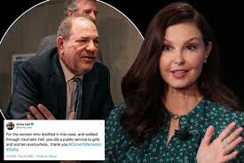 The judd family has quite the turbulent past. Ashley Judd Says Weinstein Victims Who Testified Helped Girls And Women Everywhere Mirror Online
