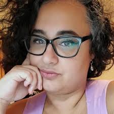 rewatching Gilmore Girls in your thirties is realizing this woman was not  the villain. Lorelai did her dirty & you can't change my mind🫣