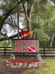 Scuba Diving Devil's Den — Is It Worth The Trip?