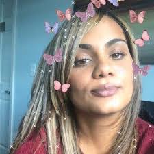 Caroline Cepeda's Instagram, Twitter & Facebook