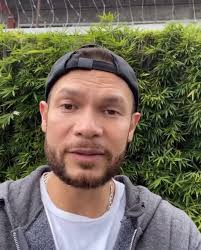 Andy Mora de Salsa Del Barrio les tiene una invitación 💃🏻🕺🏻, Nos vemos  el próximo 20 de noviembre a las 9am 💥, Reservas al dar click aquí 👇🏻,  📱 https://bit.ly/ValariDance