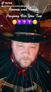 Love Can Be Hard. Its Give-and-take Founder#djbigpapa_team✝️ @ronnieb202  @tonyabradshaw8