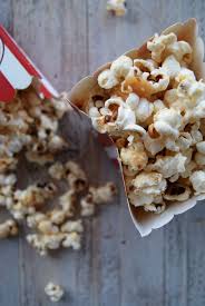 Pop Corn Au Caramel Beurre Sale Meg Cook Idees De Collations Caramel Facile Caramel Au Beurre Sale
