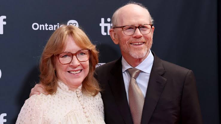 Ron Howard Celebrates 50th Wedding Anniversary: 'Thank God'