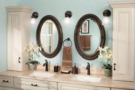 The moen brantford collection offers a timeless look and traditional appeal in units that offer outstanding performance. Amazon Com Moen Yb2261orb Brantford 1 Light Dual Mount Bath Bathroom Vanity Fixture With Frosted Glass Oil Rubbed Bronze Home Improvement