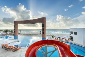 Resort is a part of palace resorts hotel chain. Hotel Beach Palace Cancun 2018 World S Best Hotels