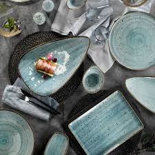 Kütahya porselen ülkemizin en çok bilinen markaları arasında yer alır. Kutahya Porselen Corendon Prizma 18 Parca Yemek Seti Mavi Alkapida Com