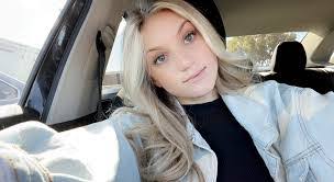 Ella Stroud's Instagram, Twitter & Facebook