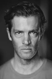 Reparto de The Chemistry of Death (serie 2023). Creada por Simon Beckett