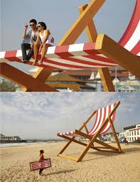 World S Largest Deck Chair By Stuart Murdoch Beach Chairs Bournemouth Beach Gulliver S Travels