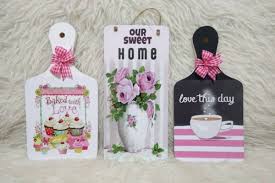 Di artikel berikut ini, kita akan memaparkan tata menentukan talenan kayu yang benar dilihat dari ragam kayu, ketebalan, dan arah serat kayu. Gak Cuma Buat Masak Ini 10 Contoh Talenan Hias Buat Dekorasi Rumah