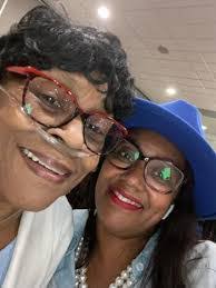 Melinda Chappell's Instagram, Twitter & Facebook