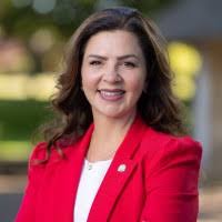 60+ "Smith Chambers" profiles