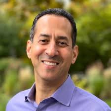 I'm excited to share that I am starting a new position as Regional Vice  President, Manufacturing Commercial at Salesforce! I want to thank all the  amazing leaders and people who have helped