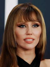 🔴 QUOTE : ROGER DALTREY "I don't think you should ever say, 'This is the  last time'. Music isn't like that. You'll be sitting there not wishing to  get onto a stage